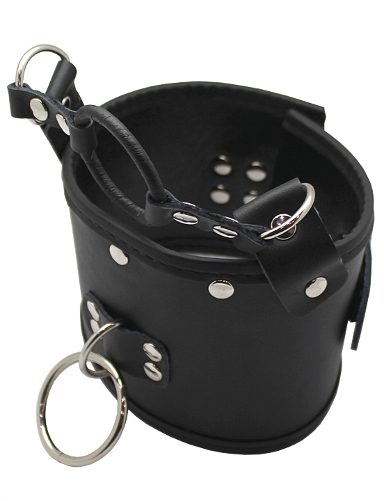 Кляп-кольцо на широком ошейнике