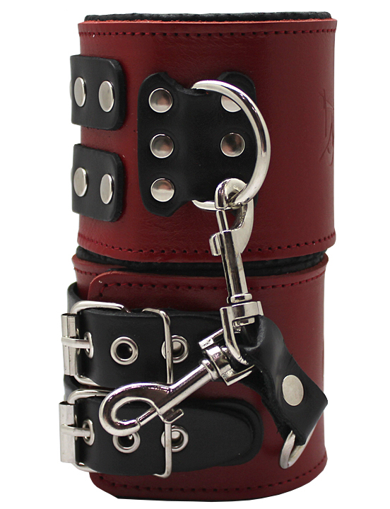 Наручники широкие, на мягкой подкладке, красные, размер универсальный