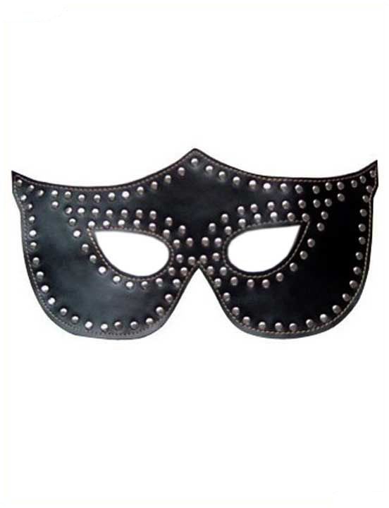 Маска с заклёпками, чёрная