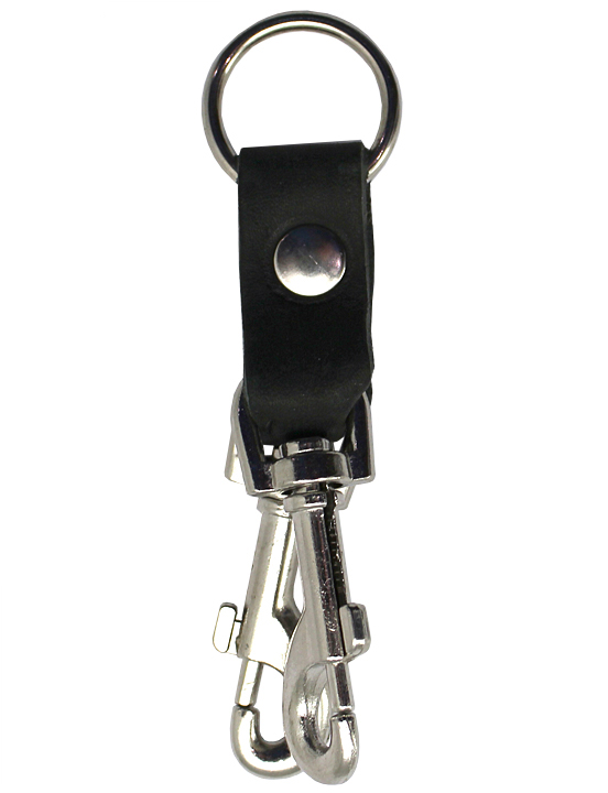 Два карабина соединённые кожаной стяжкой