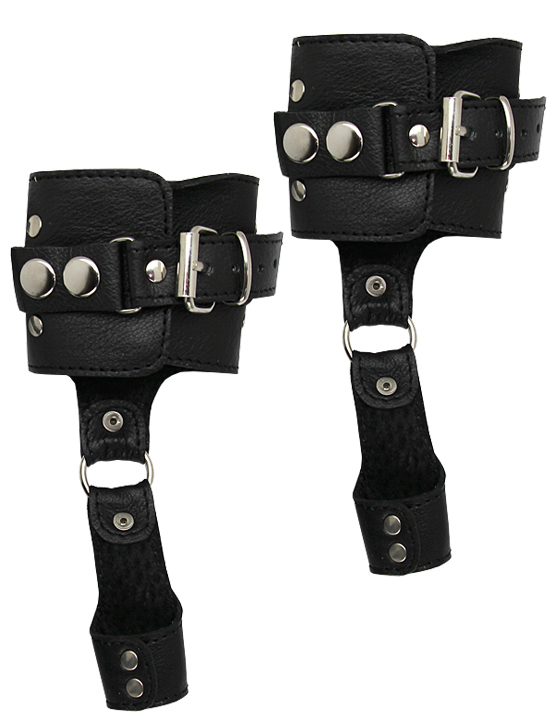 Наручники декорированные шипами