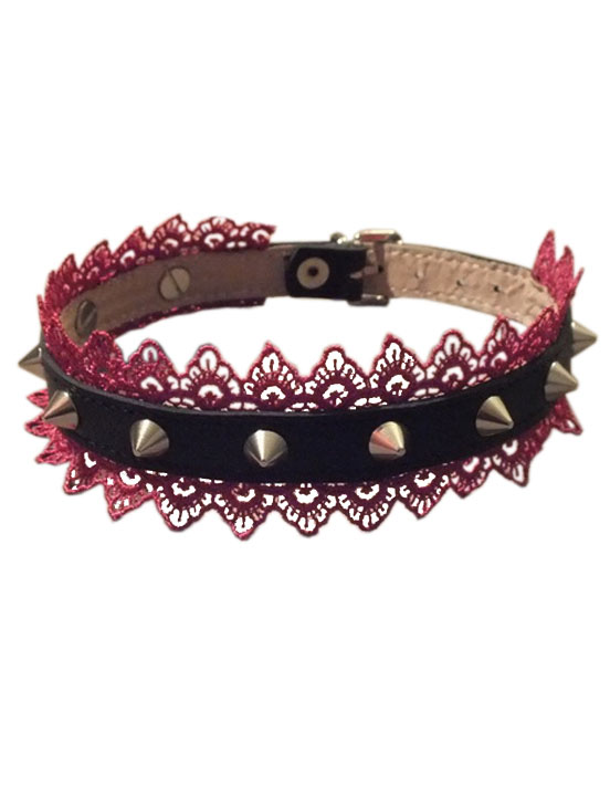 Ошейник чёрный с цикламеновым кружевом и шипами